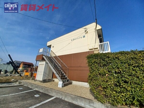 近鉄富田駅 徒歩13分 2階の物件外観写真